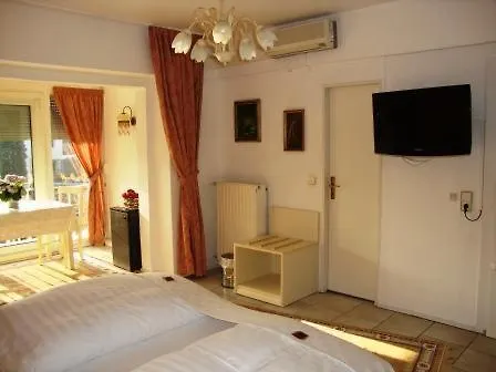 Haus Mooren, Garni Ντίσελντορφ