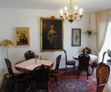 Haus Mooren, Garni Dusseldorf