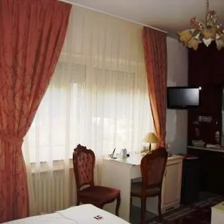Haus Mooren, Garni Dusseldorf