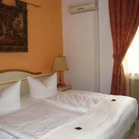 Hotel Haus Mooren, Garni Dusseldorf