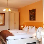Otel Haus Mooren, Garni Düsseldorf