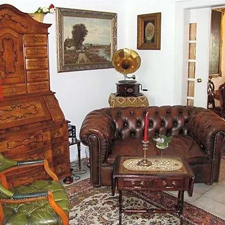 Haus Mooren, Garni Otel Düsseldorf