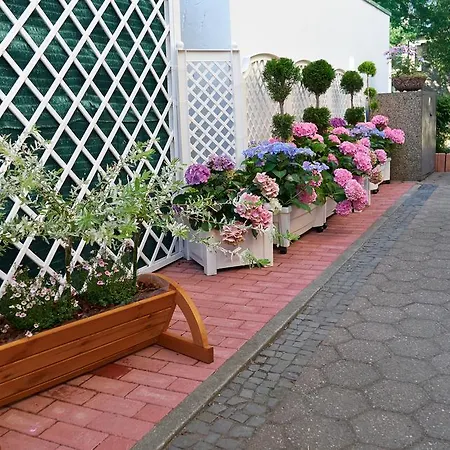 Haus Mooren, Garni Düsseldorf