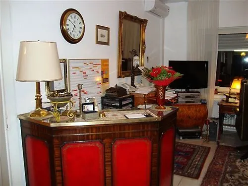 Haus Mooren, Garni فندق دوسلدورف