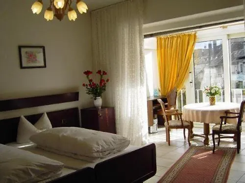 Haus Mooren, Garni