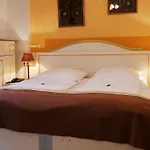 ハウス モーレン ガルニ ホテル 4*