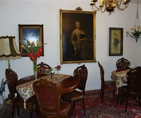 Haus Mooren, Garni 호텔 뒤셀도르프