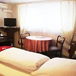 ハウス モーレン ガルニ 4* デュッセルドルフ