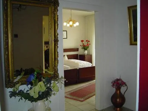 Haus Mooren, Garni 호텔