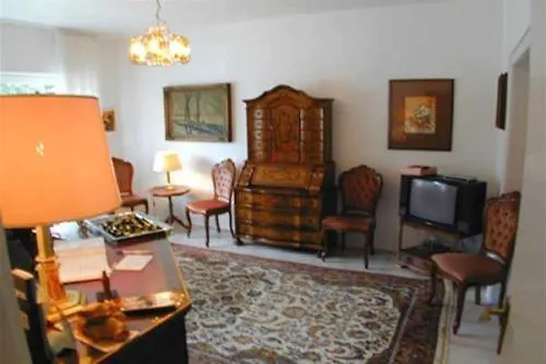 Haus Mooren, Garni 4* 뒤셀도르프