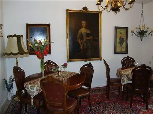 Haus Mooren, Garni 호텔 뒤셀도르프